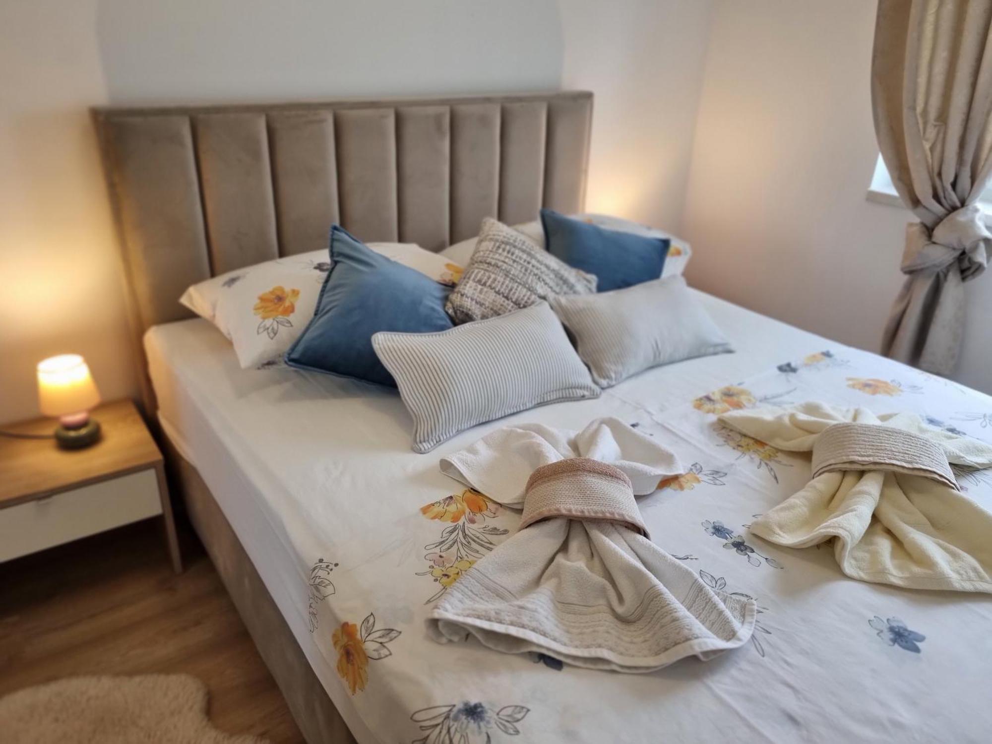 Manuel Apartman Banjol